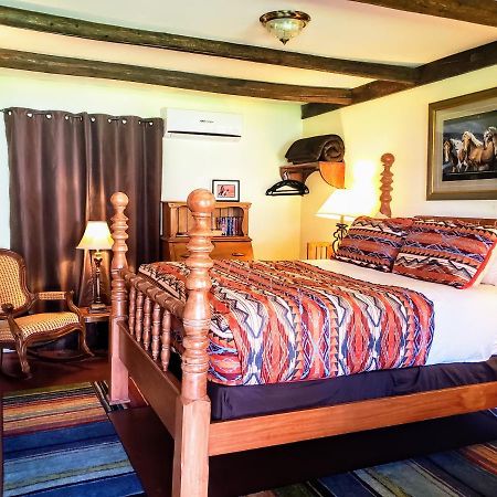 Rancho Santa Cruz Bed & Breakfast Tubac Eksteriør bilde
